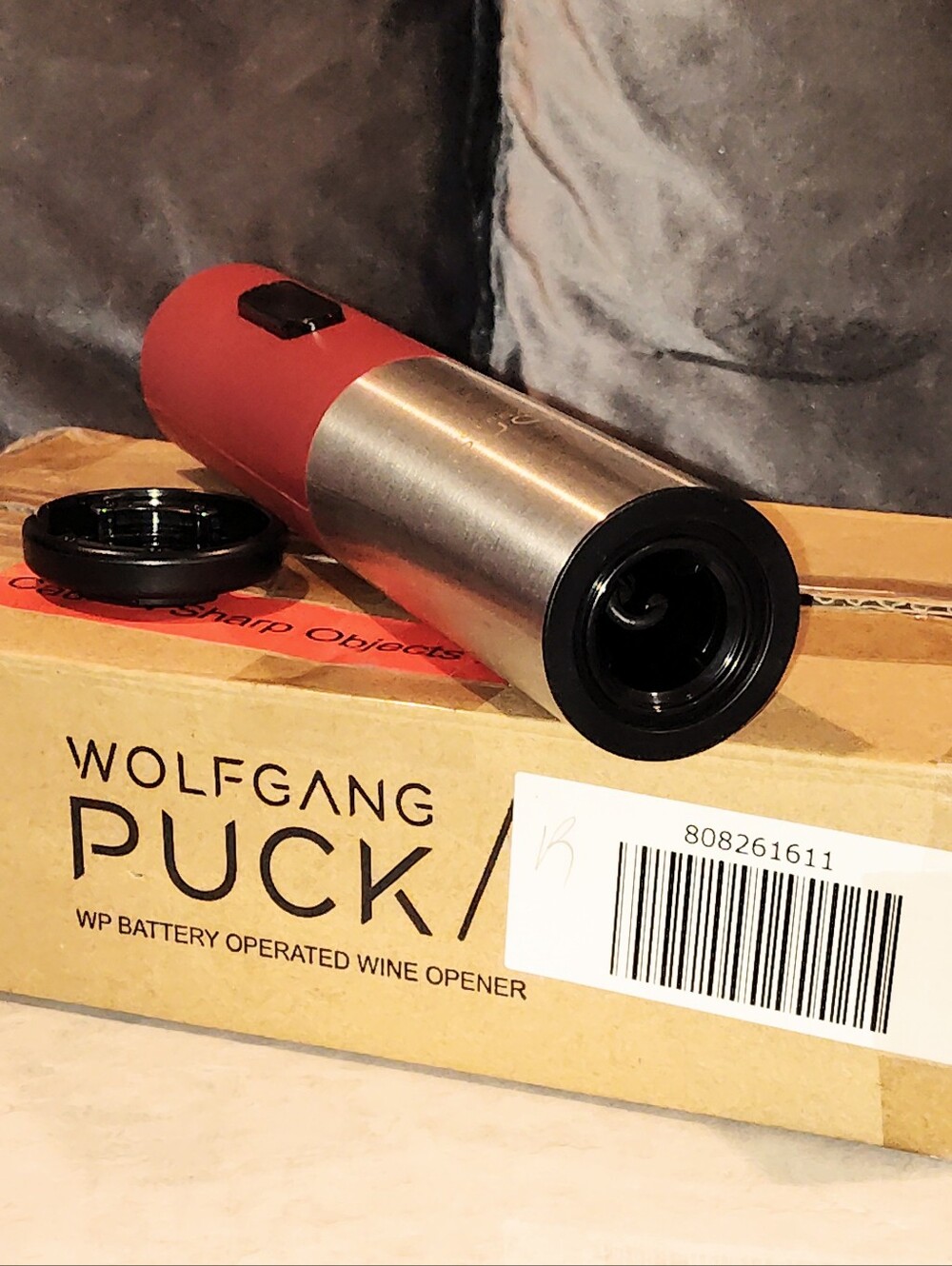 NEW WOLFGANG PUCK RED & STAINLESS STEEL ELECTRIC WINE BOTTLE CORK OPENER